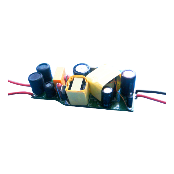 8瓦3KVAC隔离电压可调光PFC AC-DC LED灯泡驱动器